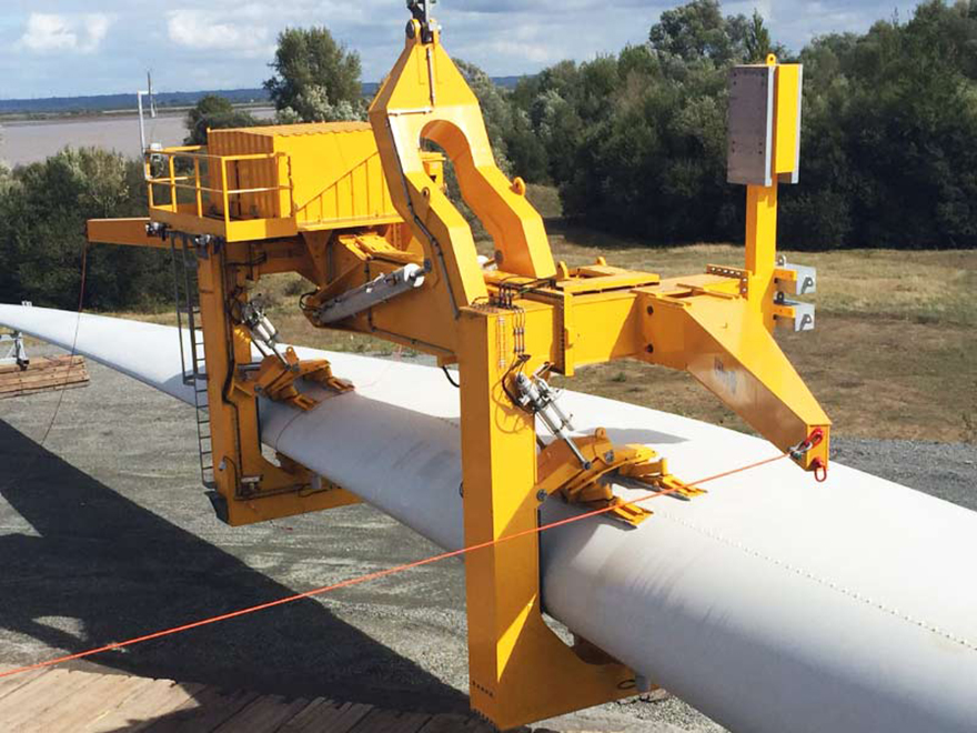 Wind tower’s stacking device
